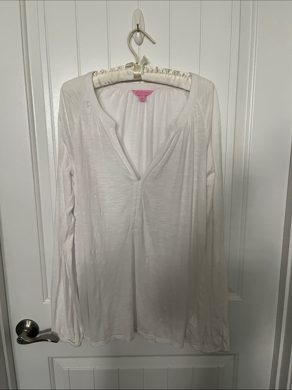 Lilly Pulitzer White V-Neck Tee
